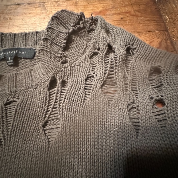 distressed army sweater - Picture 8 of 9